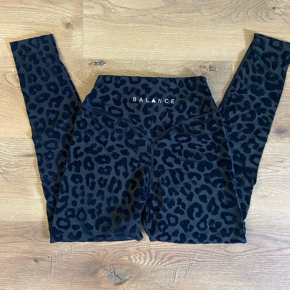 Balance/Vitality Kingdom Lux Black Leopard Print Legg… Gem